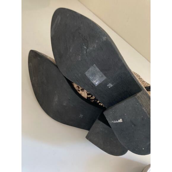 Free People Ankle Boots Snakeskin Side Zip Bock Heel Pointy Toe  Size 7.5 - Picture 6 of 6